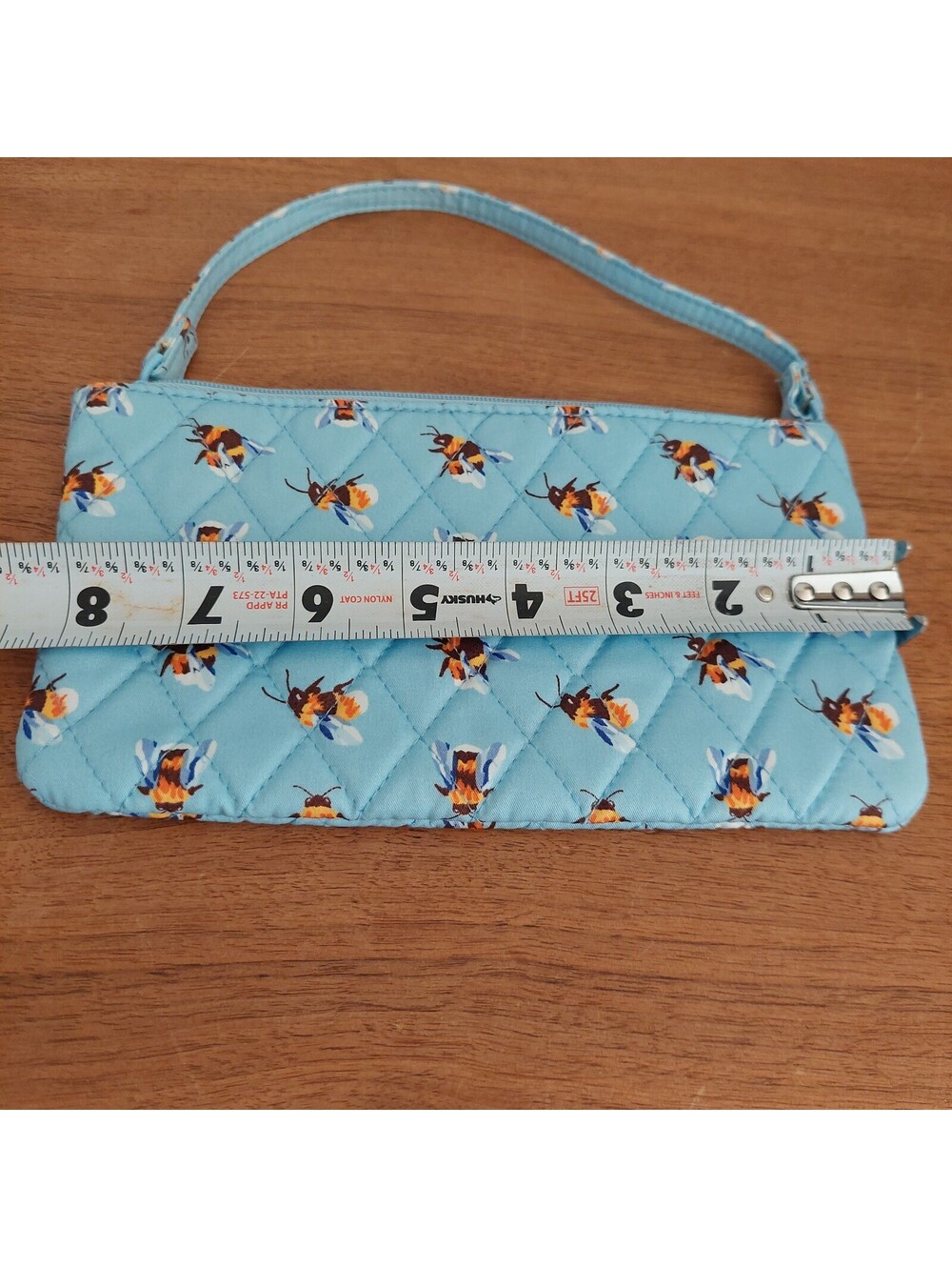Vera Bradley Bee's Knees Zip Wristlet Light Blue Quilted Cotton Honeybee Purse